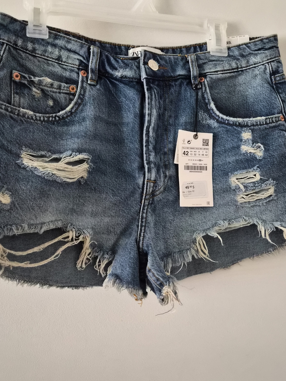 ZARA Distressed Blue Denim Women’s Shorts